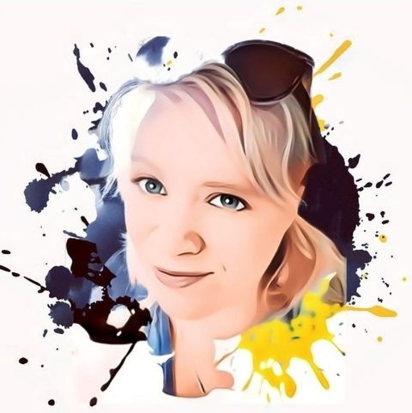 Meet your Posher, Tabitha - Picture 1 of 1